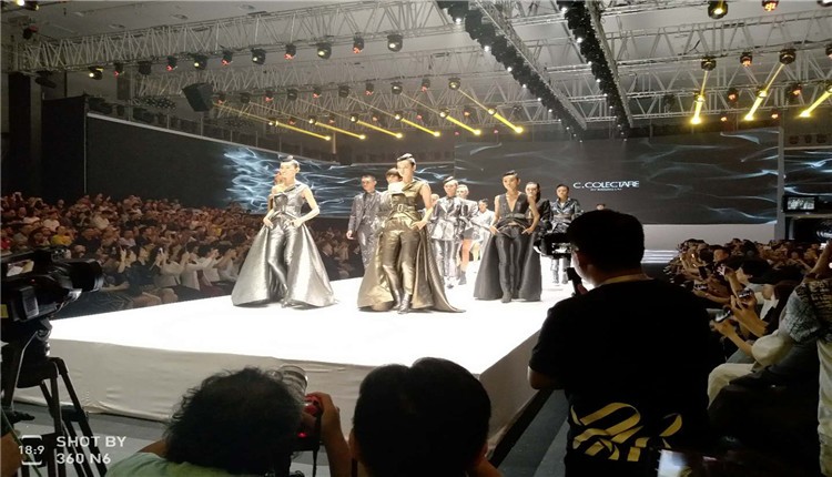东方时尚季•第十九届中国（青岛）国际时装周隆重开幕