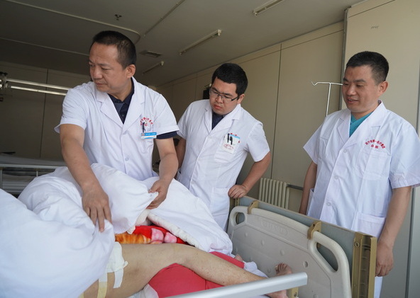 上海麻醉专家助力集团总院完成两例高龄高风险骨科手术